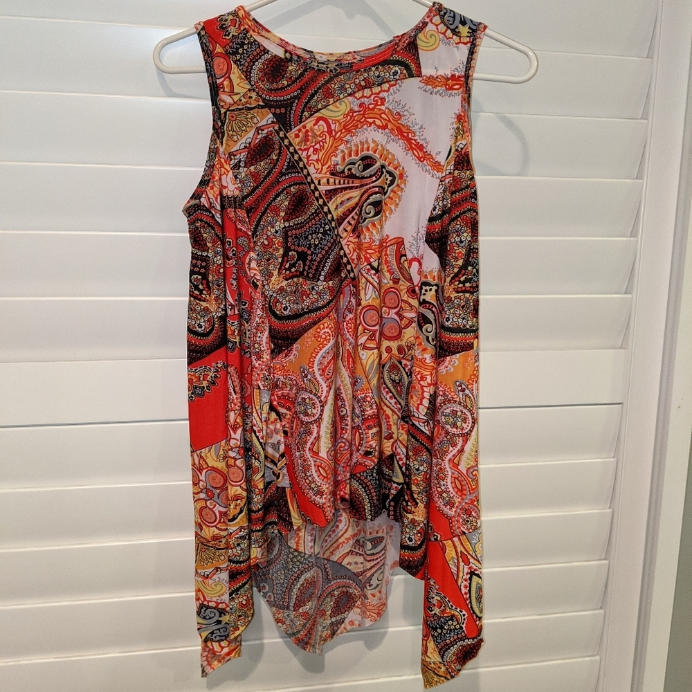Sleeveless blouse